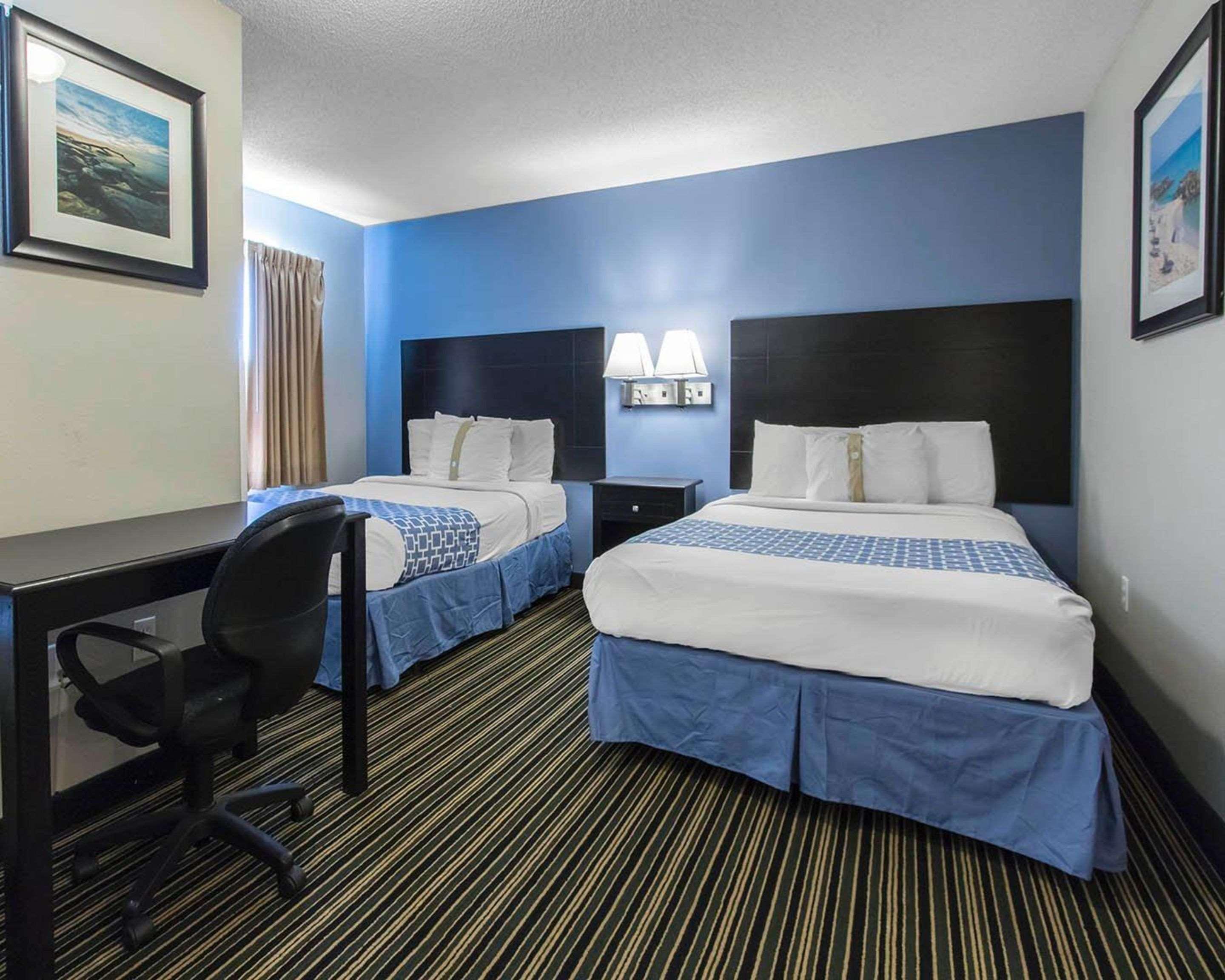 Suburban Extended Stay Hotel Naval Base Area Warrington Екстер'єр фото