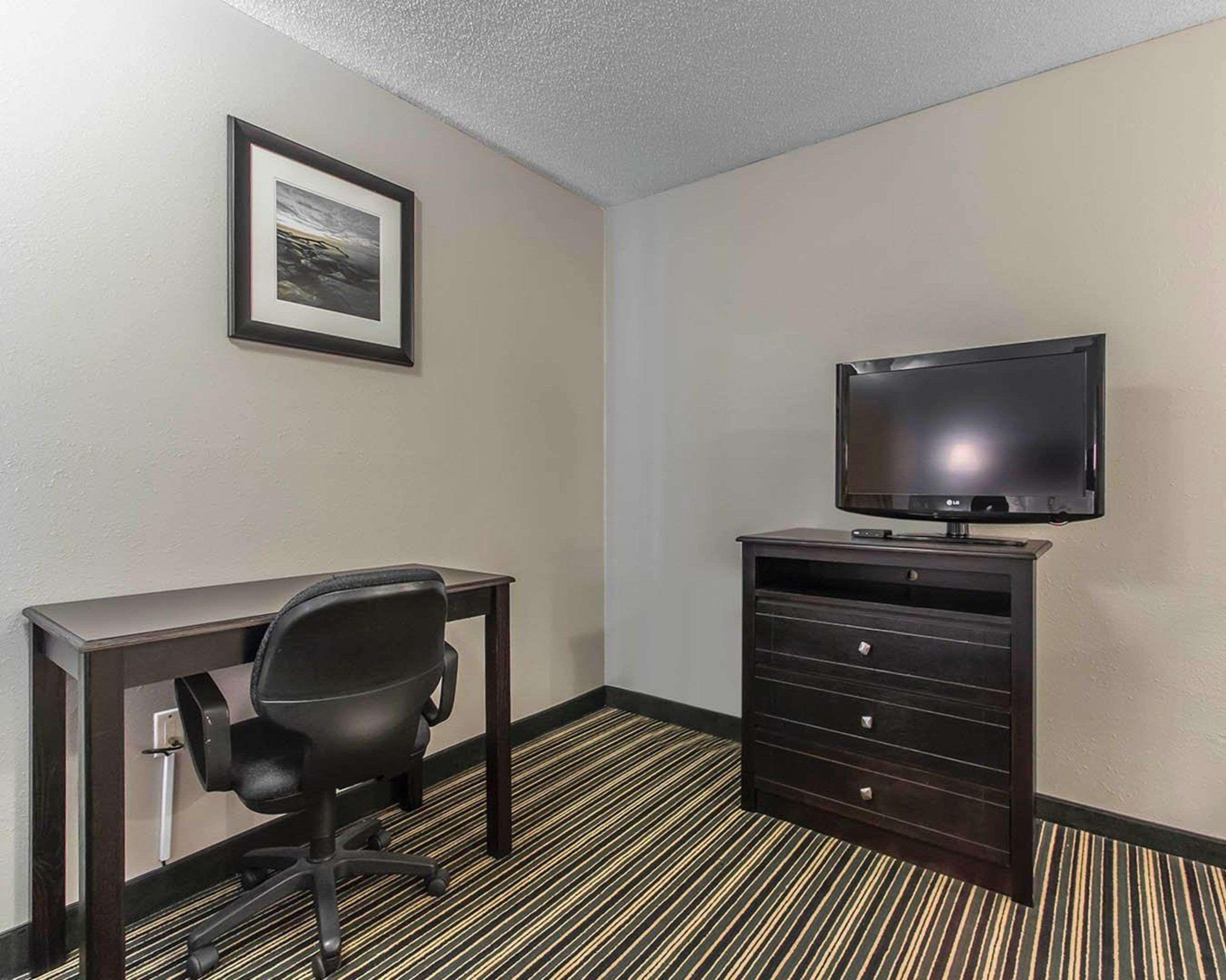 Suburban Extended Stay Hotel Naval Base Area Warrington Екстер'єр фото